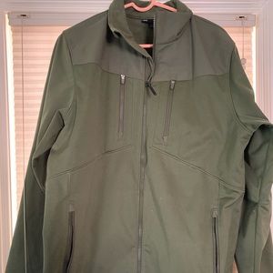 Men’s underarmour insulated shell jacket